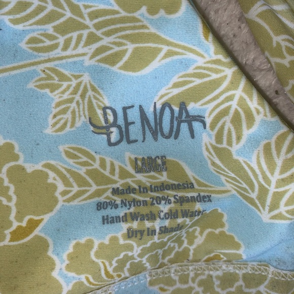 šŖTRADEDšŖ - Picture 2 of 2